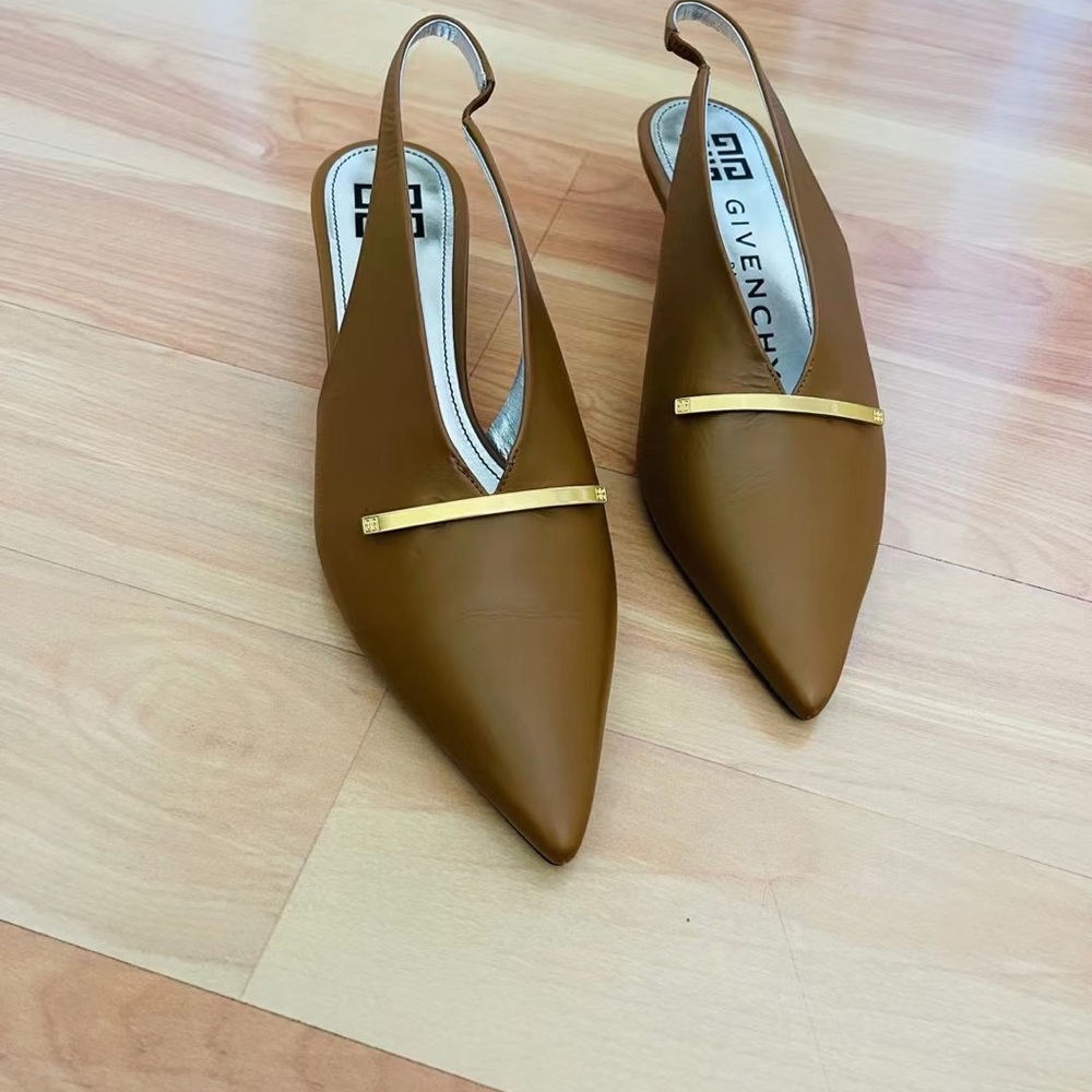 GIVENCHY
Leather Kitten-Heel Slingback Pumps with Golden Bar